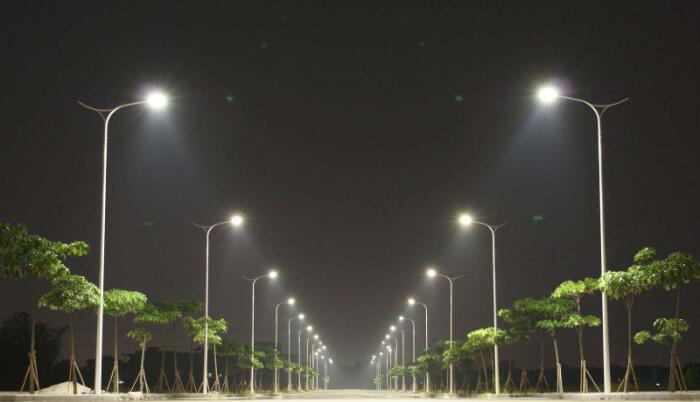 LED·������������(y��ng)����Ƭ