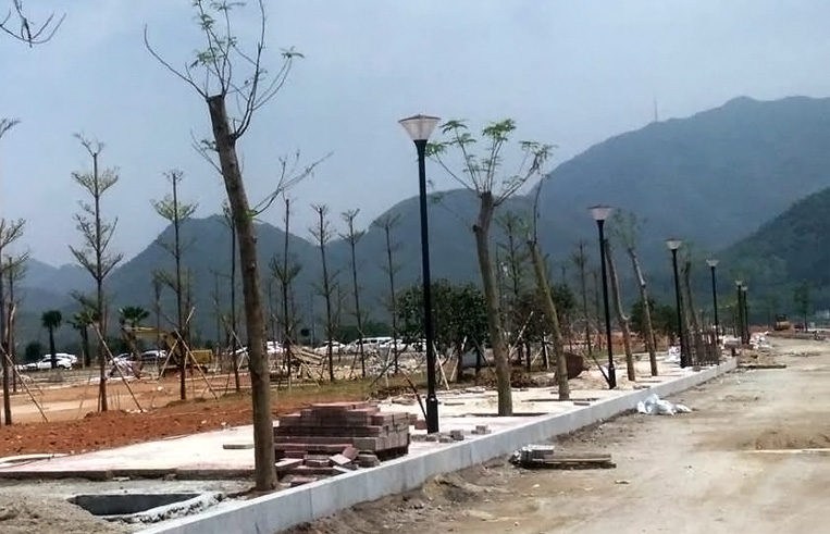 七度照明(QDTYD-010)4米單頭廣場(chǎng)庭院燈安裝實(shí)拍圖片