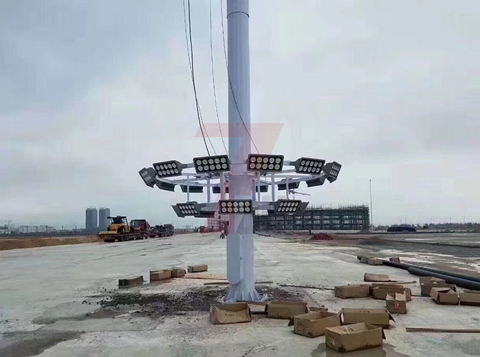 東莞七度照明高桿燈安裝現(xiàn)場(chǎng)圖片
