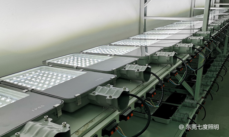 AC220V�Ԅӽ������{(di��o)�����LED·�������ϻ���